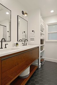 Black-and-White-Modern-Bathroom-with-Custom-Shelving-in-Midway-Highlands-Dallas