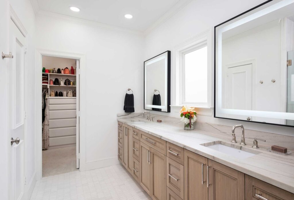 Stylish and Vibrant Bathroom Remodel in Lakewood, TX